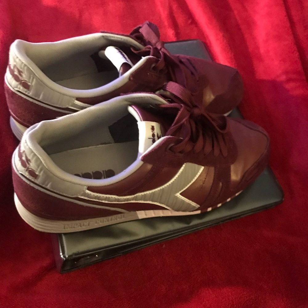 Diadora Titan 2 maroon men’s